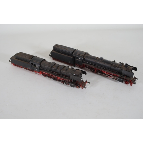 180 - 2 OO gauge Locomotives both Roco 