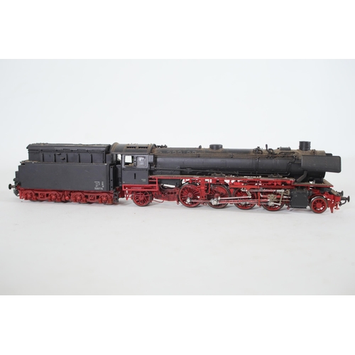 180 - 2 OO gauge Locomotives both Roco 