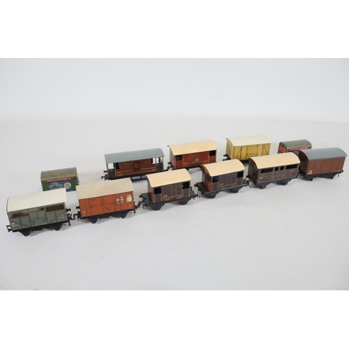 184 - Large selection of tin plate 00 Gauge Goods Carriers and Wagons some of which are Hornby / Meccano, ... 