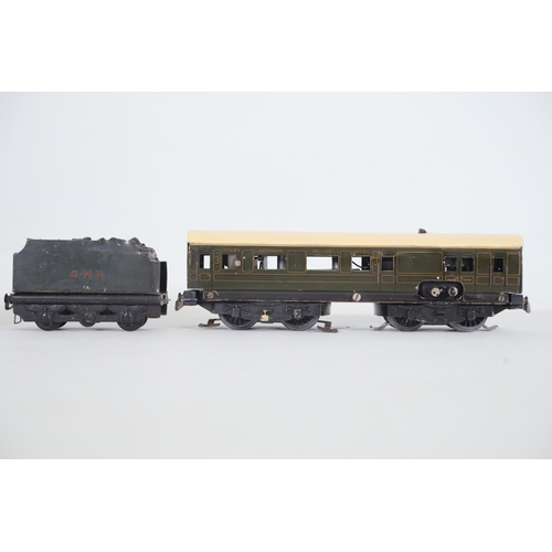 186 - 2 TTR 1960s OO Gauge Locomotives plus 3 others. 1 Triang. The 2 TTR Locomotives are 1169 LMS Black a... 