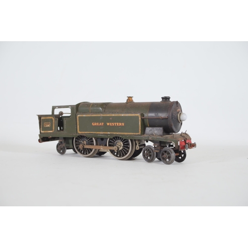 187 - O Gauge Large Great Western Railway Locomotive Green. It's in need of a service as its not running c... 