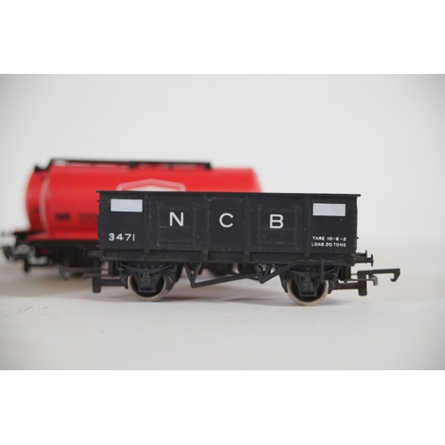 189 - 12 OO Gauge Good Transporters Rocket Railways Roberts 20 Ton Wagons x9, all in good condition, and 2... 