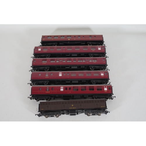 190 - Large collection of OO Gauge mostly Hornby Goods Wagons and Carriages, some Lima branded pieces in t... 