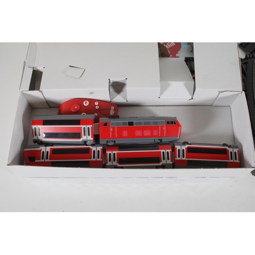 191 - Markin 29209 my world Children's Toy Train set boxed with extra track set boxed HO Gauge. All looks ... 