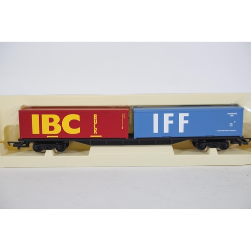 202 - 3x Brand New Boxed Hornby IBC Bulk IFF Container Wagons R6425. All look to be in very good order.