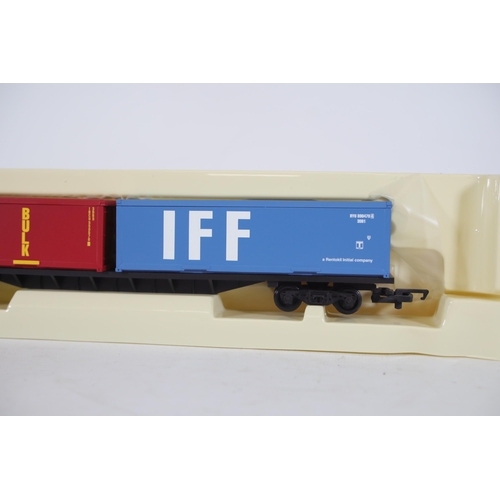 202 - 3x Brand New Boxed Hornby IBC Bulk IFF Container Wagons R6425. All look to be in very good order.