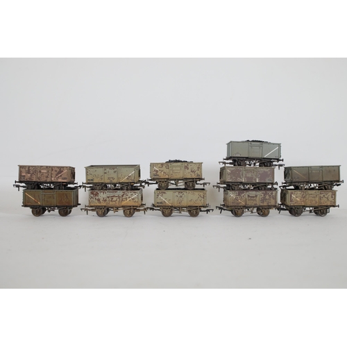 204 - Bachmann 16 Ton OO Gauge Mineral Wagons x37. 27 of which are in good used condition. 10 have a few d... 