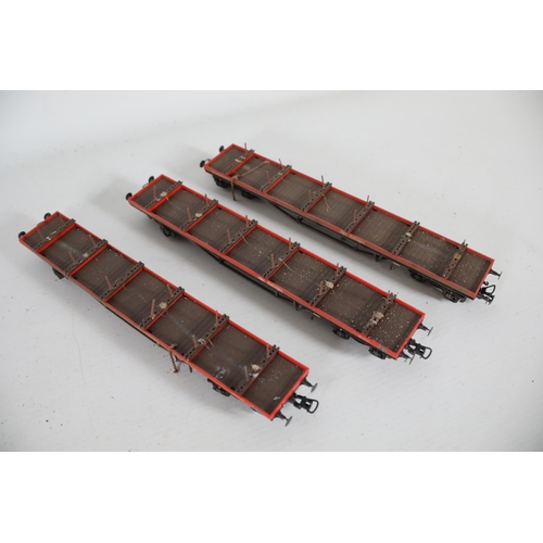 205 - 4 Bachmann Bogie Bolster Rail freights Wagons. 3 are missing pins and 1 has had a connector replaced... 