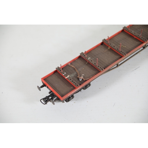 205 - 4 Bachmann Bogie Bolster Rail freights Wagons. 3 are missing pins and 1 has had a connector replaced... 