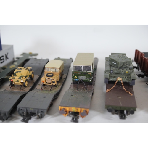 206 - OO Gauge Transporters Military Vehicles and Rail freight Bachmann mostly. To include a Bachmann 38-7... 