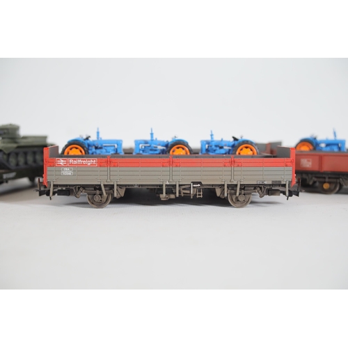 206 - OO Gauge Transporters Military Vehicles and Rail freight Bachmann mostly. To include a Bachmann 38-7... 