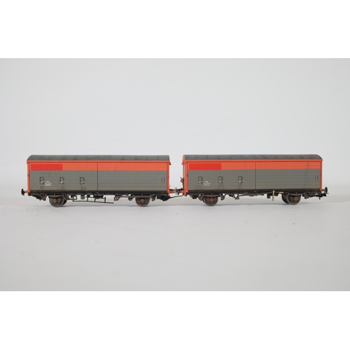 208 - 10 Bachmann and Hornby OO Gauge Rail freight Ferry Vans Sliding Doors to include 1 VGA Bachmann 