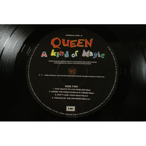 21 - A small collection of Queen Vinyl's, including 