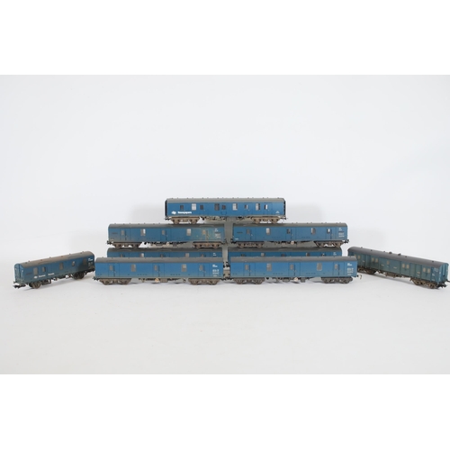 210 - 9 Bachmann Br MK1 Blue Parcel and Utility Wagon. To include 4 Bachmann Branch line 39-272A BR Mk1 GU... 