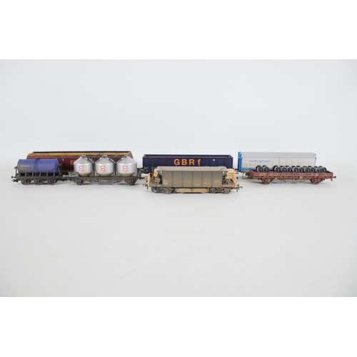 214 - 8 OO gauge Transporters Wagons Various makers like Bachmann to include 1 Ealnos GBRf in good conditi... 