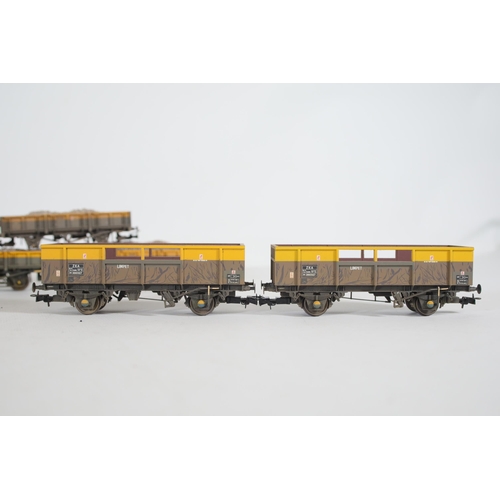 216 - 7 OO Gauge Goods Transporters Wagons Bachmann and Hornby to include 2 ZKA Limpet Wagons Bachmann in ... 