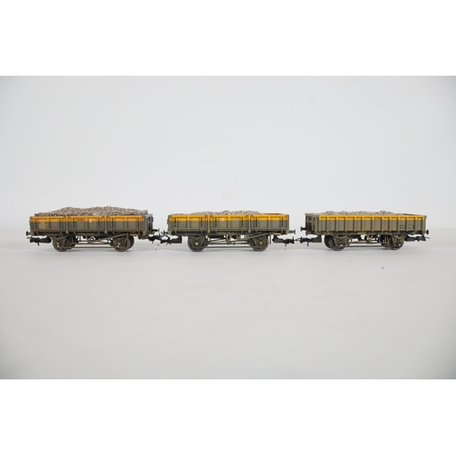 216 - 7 OO Gauge Goods Transporters Wagons Bachmann and Hornby to include 2 ZKA Limpet Wagons Bachmann in ... 