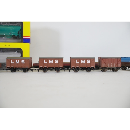 217 - 20 OO Gauge Goods Transporters Bachmann and Hornby and 2 Genesis Freights cars. To include 3x Bachma... 