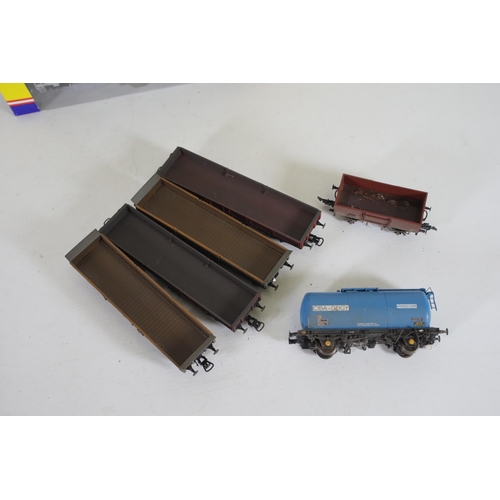 217 - 20 OO Gauge Goods Transporters Bachmann and Hornby and 2 Genesis Freights cars. To include 3x Bachma... 