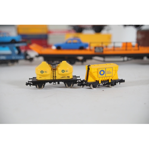 219 - 28 OO Gauge Branded Goods Transport Wagons by Various Makers to include: 3x Puch and Co 380 12 ton H... 