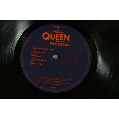 22 - Four Queen Albums, consisting of Queen 