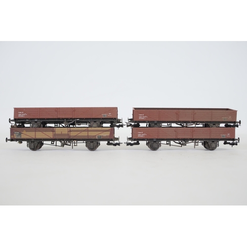 224 - 11 Bachmann Goods Transporters x3 MBA EWS 500006 in good condition. The 8 Tube Wagons have a few iss... 