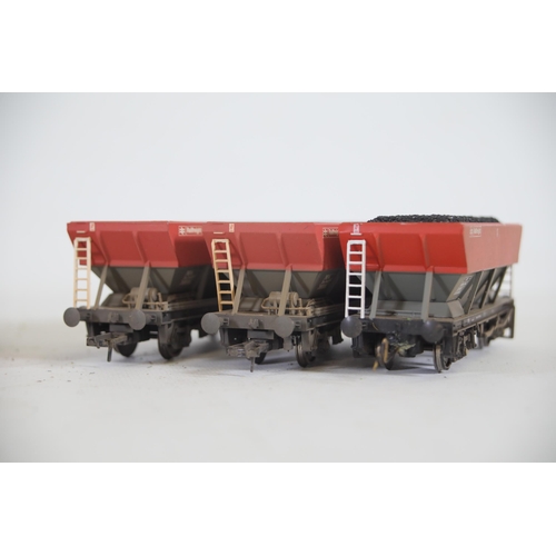 225 - 11 Bachmann Goods Transporters 9x HEA Hopper Wagons, 1 Bachmann HSA 360036 and 1 OBA open back Rail ... 