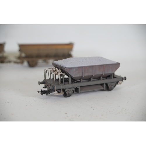 227 - 9 Hornby oo Gauge Mineral Transporters to include ZFV Dogfish, 3 ZCV Tope Wagons, 5 ZCV Rudd Clam St... 