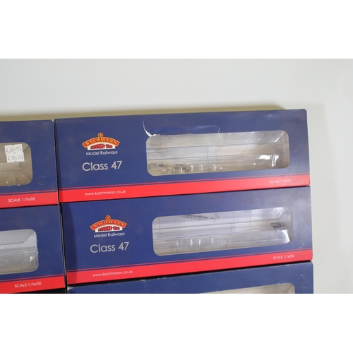 233 - 8x Bachmann locomotive boxes all Class 47.They need a little bit of a dust as they have been in stor... 