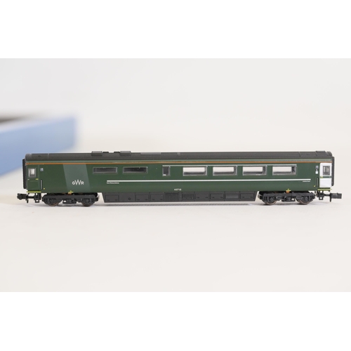 262 - 2D 019 009 Dapol Class 43 HST MK3 Book set GWR green 43187/43188 N Gauge plus 2 Dapol n gauge MK3 2n... 