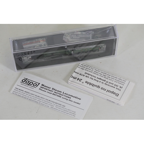 265 - Dapol Locomotive 2S 001 003 Broome Manor 7805 GWR Green on Tender boxed in very good order.