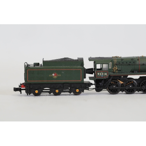 270 - Dapol Leicester city 92214 N Gauge Locomotive with Tender Br Green. No box just a plastic protector.