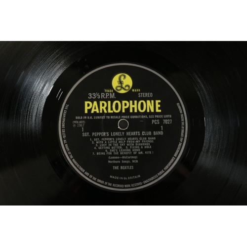 3 - Beatles Sgt Peppers Lonely Hearts Club Band, Parlophone Black/Yellow Label, YEX 638-1 GAM / YEX-637-... 