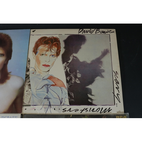 30 - A collection of Four David Bowie Albums. Including Aladdin Sane, Gatefold, very clean/crisp cover, i... 