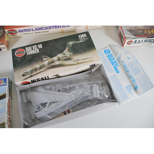 301 - 10x Airfix Scale Models boxed aeroplanes sets, 1x Italarei. 1x hunter F.6 1/72 scale, Supermarine Sp... 