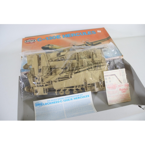 303 - 4x Scale model Aeroplanes boxed kits, Airfix Avro 1 72 scale model Vulcan B MK2 9 09002, Airfix C-13... 