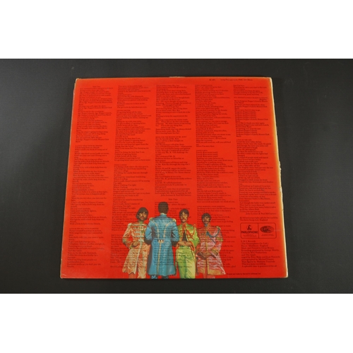 4 - Beatles Sgt Peppers Lonely Hearts Club Band, Parlophone Black/Yellow Label, XEX 638-1 A::P / XEX-637... 