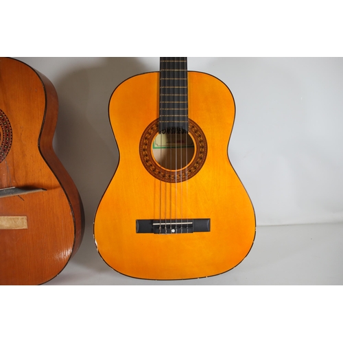 402 - Finest quality Congress 08DN Guitar and Tatra classic Guitar. Sold with No Reserve.