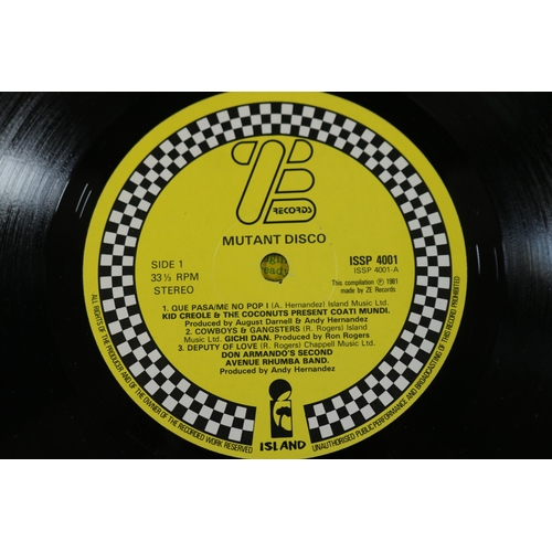 72 - Collection of 4 Vinyl Albums including Etienne Daho, 70429 A1 / B 21. Cover is excellent, vinyl is e... 