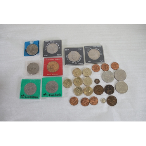 722 - Various English Coinage Five Pound £5 and £2 Pound Coins with others