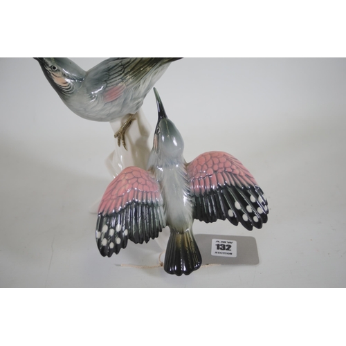 727 - A Large pair of Karl Ens birds, in good condition