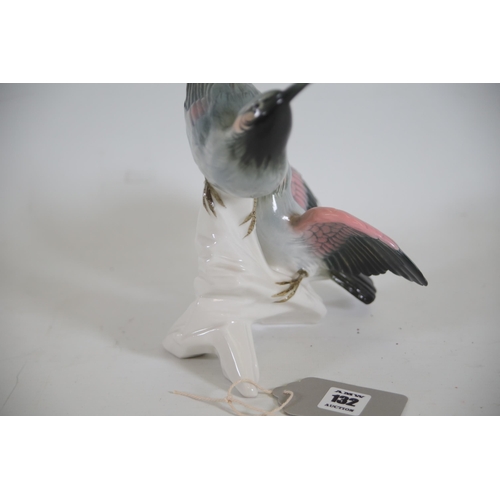 727 - A Large pair of Karl Ens birds, in good condition