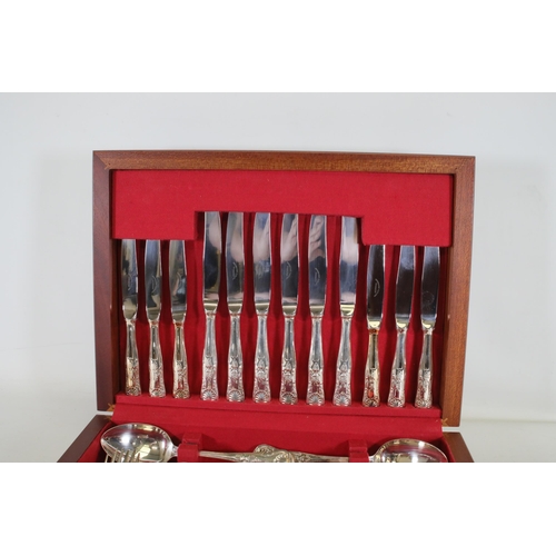 731 - Canteen of Cutlery Newbridge Stainless A1 Electro plated. Dimensions: Height 7cm, Width 40.5cm, Dept... 