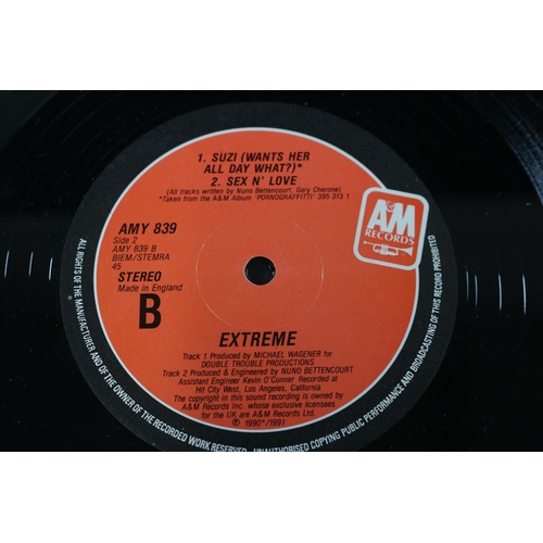 78 - Extreme AMY 839 Vinyl with Poster and Guns N Roses A1/B1 Vinyl with Poster, boxed set. Some discolou... 