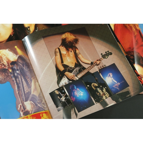 78 - Extreme AMY 839 Vinyl with Poster and Guns N Roses A1/B1 Vinyl with Poster, boxed set. Some discolou... 