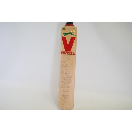 94 - Slazenger Panther V Signed Cricket Bat by Yorkshire 1985, Lancashire 1985