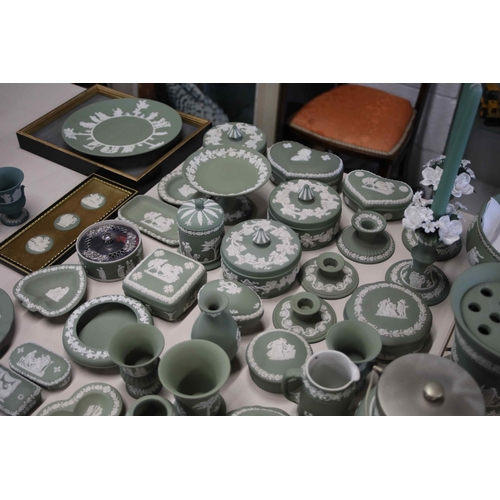 757 - Large collection of Wedgwood jasperware green