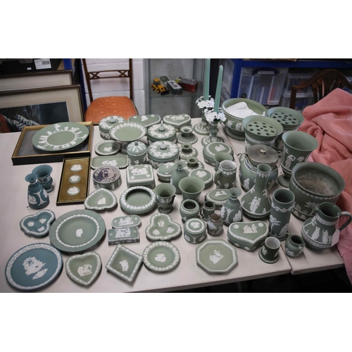 757 - Large collection of Wedgwood jasperware green