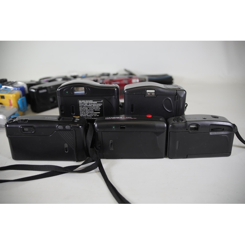 11 - Compact Cameras Job Lot - 29 Units

This job lot consists of 29 compact cameras of various models an... 