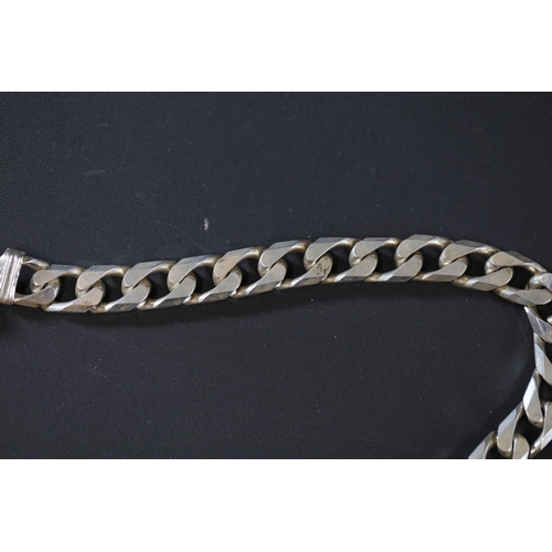 110 - Large Silver Chain Necklace - Total Weight: 159 grams. 22 inches in length, 12-14mm diameter.